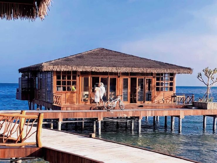 ROCKS BEACH BOUTIQUE PHÚ QUỐC