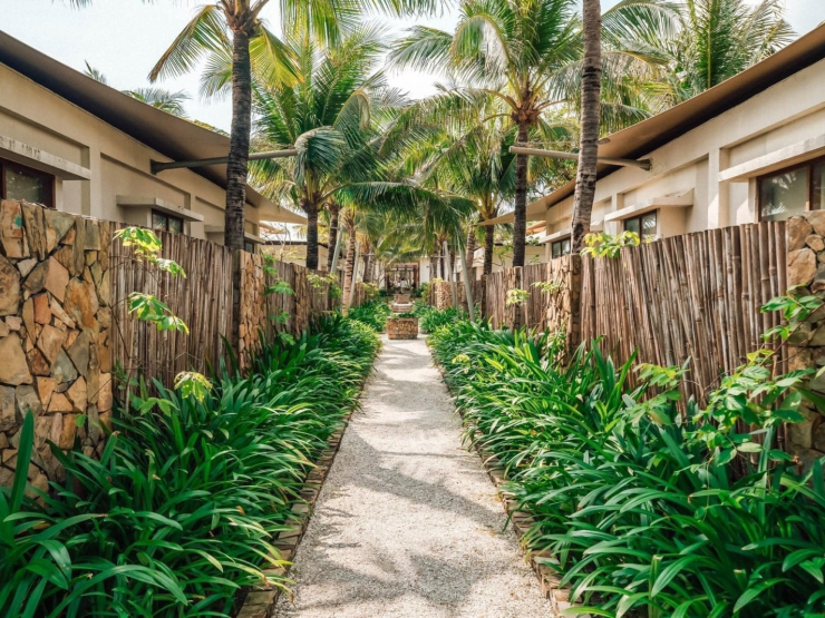 Fusion Cam Ranh Resort 